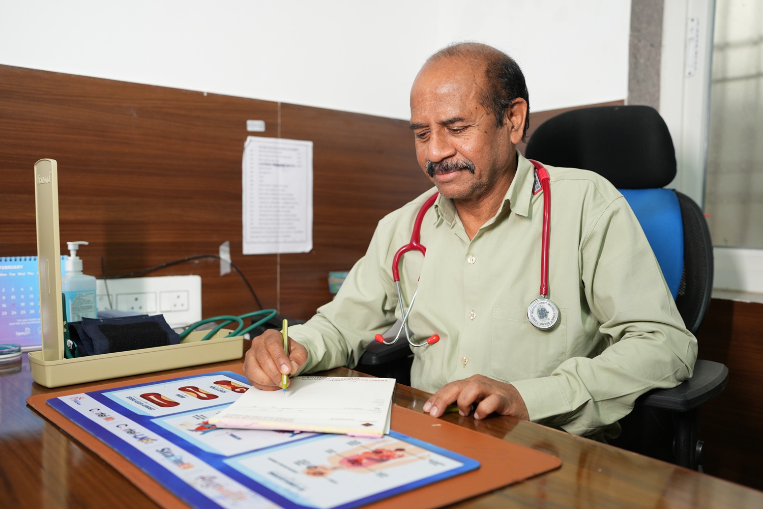 Dr. Nimmala Surender Reddy
MS, MCh (Urology) Urology illustration showing kidneys, ureters, and bladder for advanced urinary system care at Vishwas Super Speciality Hospital
